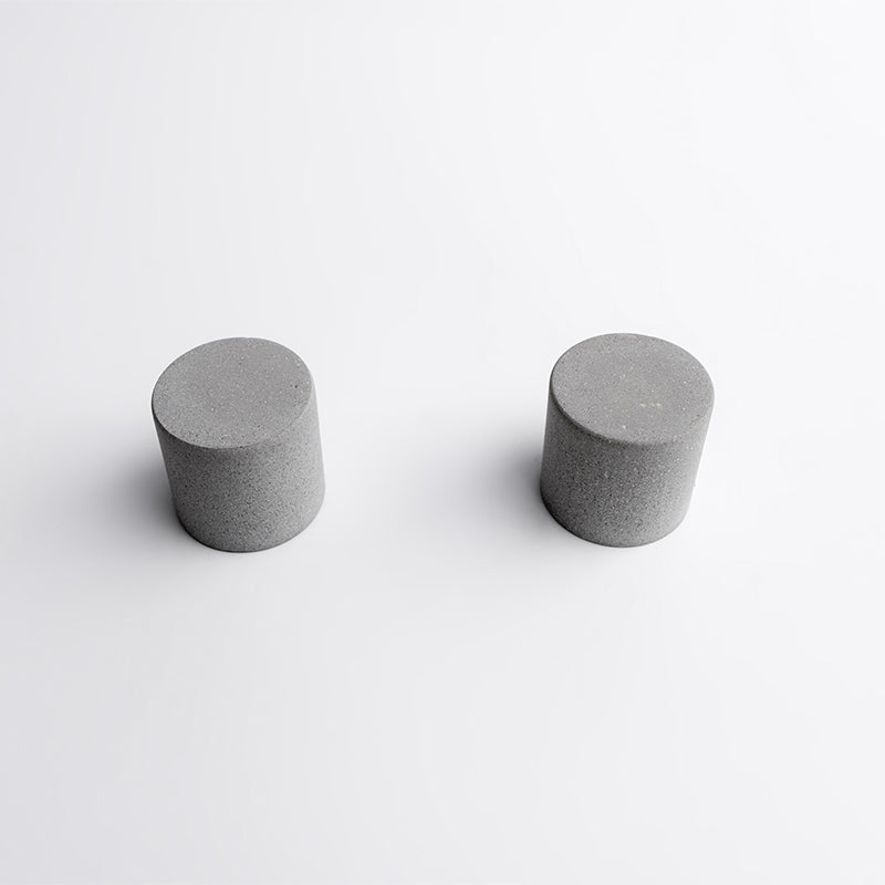 Avaa round concrete taps