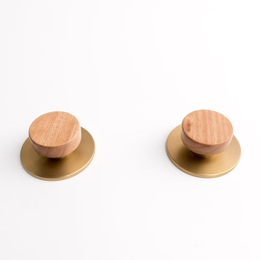 Lily round timber disc taps